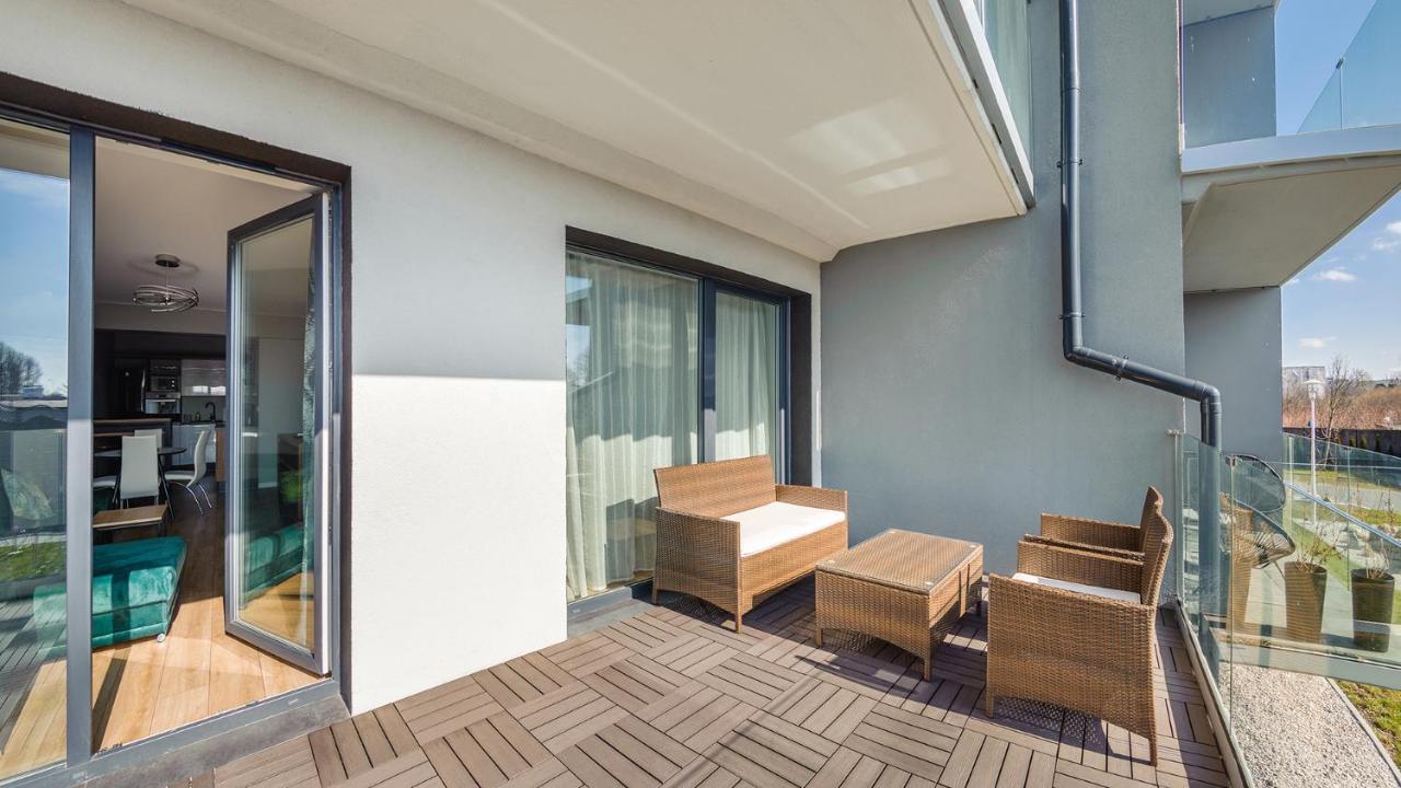 Apartament Czarna Perla Z Garazem 7 E Perlowa Przystan - Holiday City Kolobrzeg Ngoại thất bức ảnh